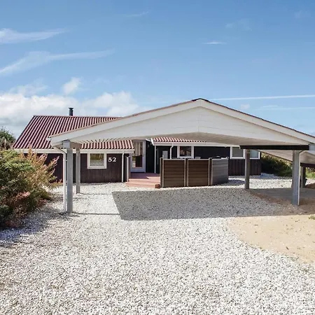 Feriehus Four-bedroom Holiday In