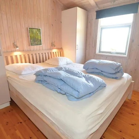 Four-bedroom Holiday In Hjørring